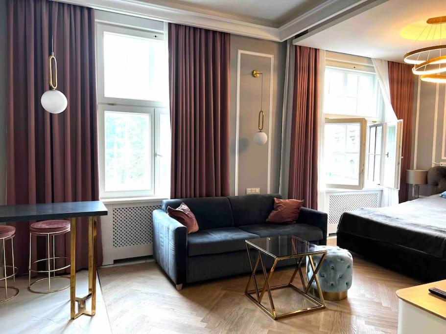 Studio Apartment In The Center Of Riga Exterior photo